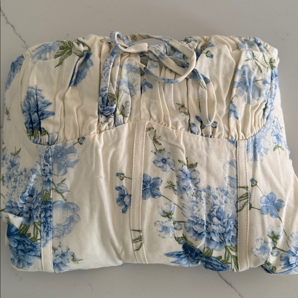 Vici Cream and Blue Floral Midi Dress - Picture 10 of 14